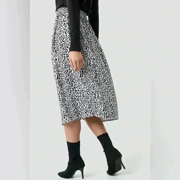 NA-KD Leopard Cheetah Midi Skirt high elastic waist flowy fit white leo print - Picture 4 of 10